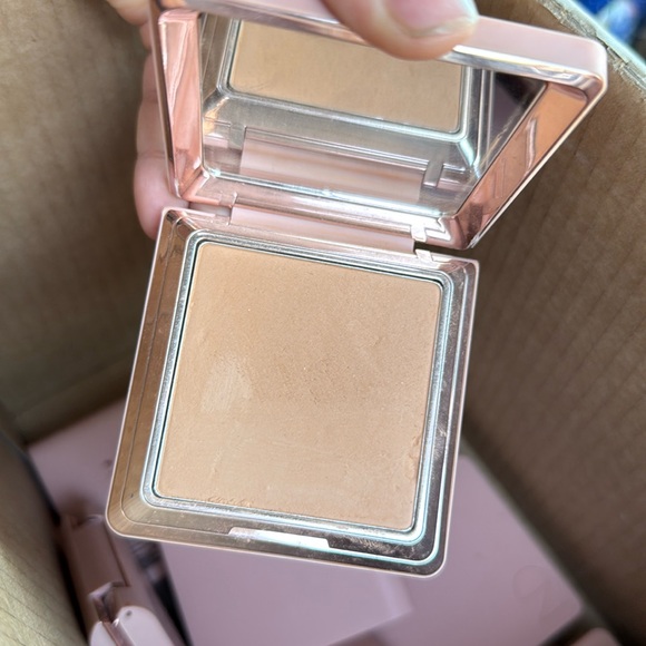Natasha Denona powder foundation ny11 - Picture 1 of 3